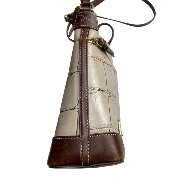 Dooney & Bourke Denison Croco Crossbody Bag Cream Tan Brown Style #: DQ3264 - Picture 12 of 16